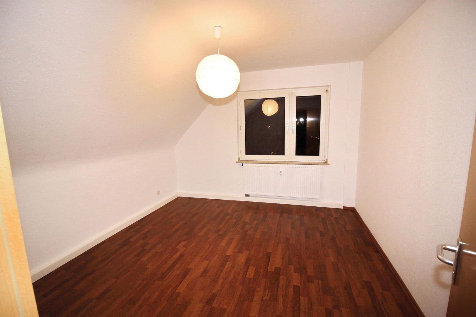 Pronájem bytu 3+1 57 m², Anne-Frank-Straße 2a, Mülheim an der Ruhr, Severní Porýní-Vestfálsko Pronájem bytu 3+1 57 m², Anne-Frank-Straße 2a, Mülheim an der Ruhr, Severní Porýní-Vestfálsko