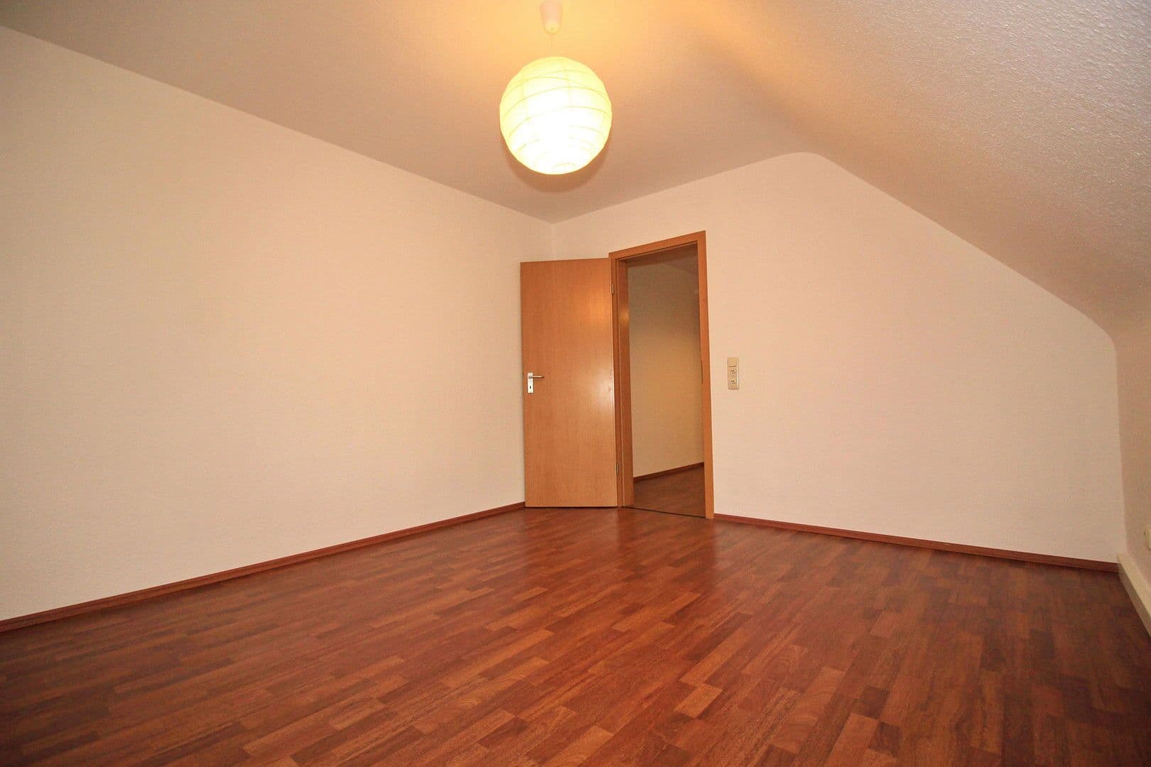 Pronájem bytu 3+1 57 m², Anne-Frank-Straße 2a, Mülheim an der Ruhr, Severní Porýní-Vestfálsko Pronájem bytu 3+1 57 m², Anne-Frank-Straße 2a, Mülheim an der Ruhr, Severní Porýní-Vestfálsko