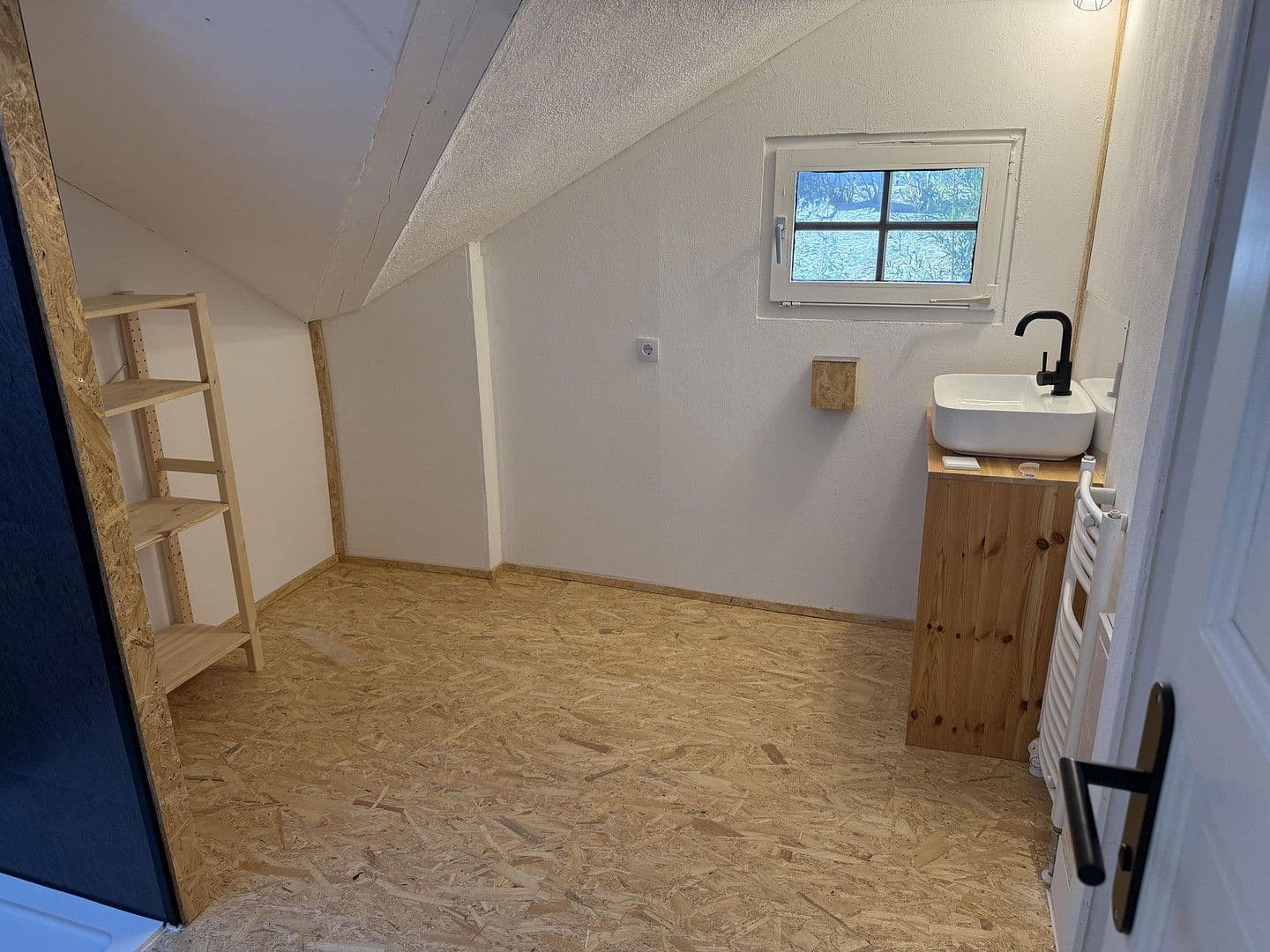 Prodej domu 337 m², pozemek 1.029 m², Aalen, Bádensko-Württembersko Prodej domu 337 m², pozemek 1.029 m², Aalen, Bádensko-Württembersko