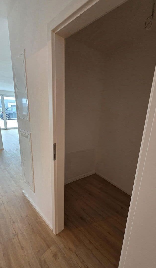 Pronájem bytu 3+1 80 m², Schillerstraße 35, Waldenbuch, Bádensko-Württembersko Pronájem bytu 3+1 80 m², Schillerstraße 35, Waldenbuch, Bádensko-Württembersko