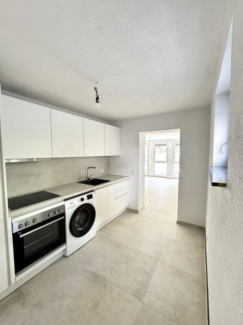 Pronájem bytu 1+kk 38 m², Wasenstraße 31, Stuttgart, Bádensko-Württembersko Pronájem bytu 1+kk 38 m², Wasenstraße 31, Stuttgart, Bádensko-Württembersko