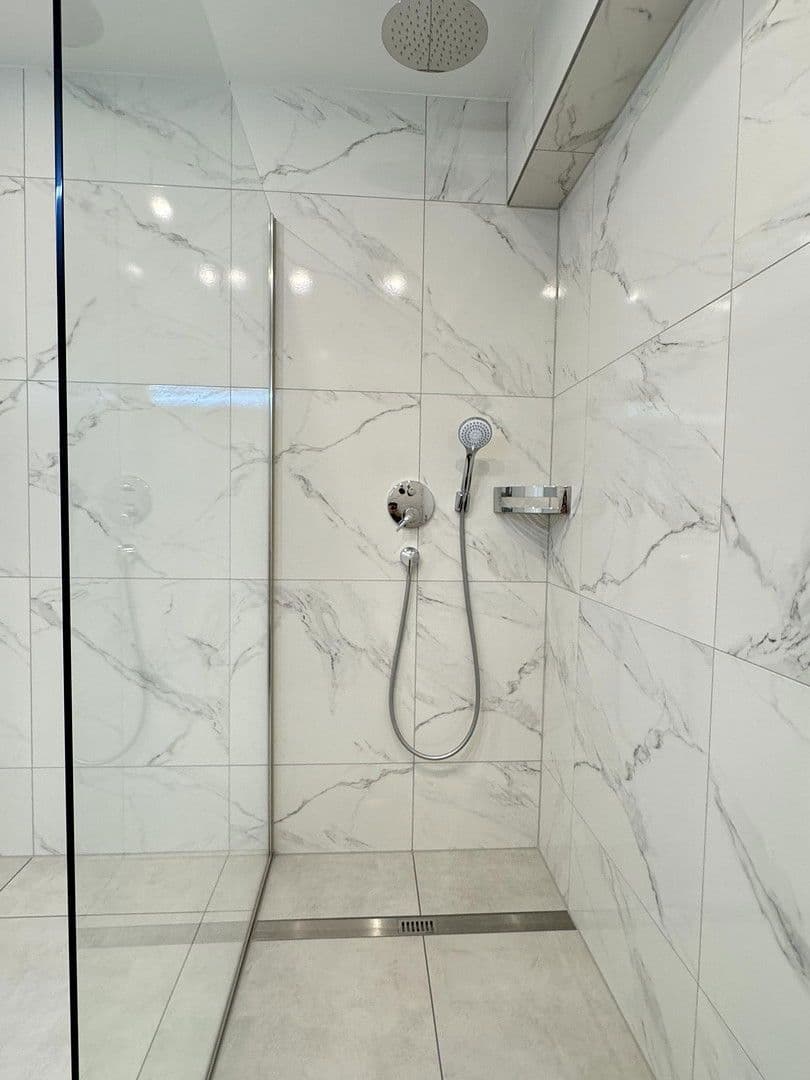 Pronájem bytu 3+kk 71 m², Wasenstrasse 31, Stuttgart, Bádensko-Württembersko Pronájem bytu 3+kk 71 m², Wasenstrasse 31, Stuttgart, Bádensko-Württembersko