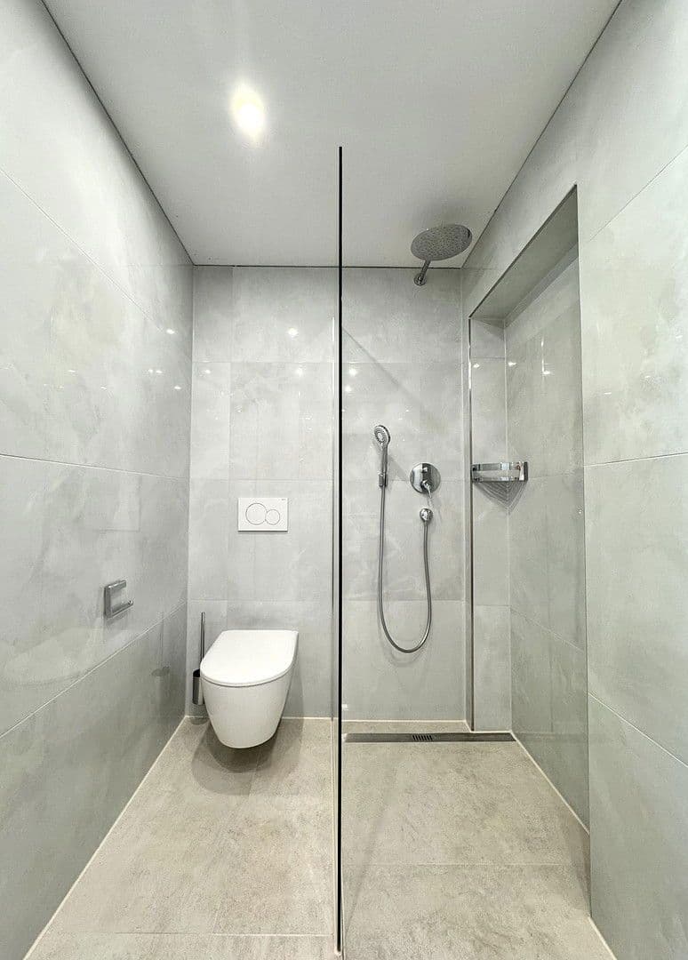 Pronájem bytu 1+kk 38 m², Wasenstraße 31, Stuttgart, Bádensko-Württembersko Pronájem bytu 1+kk 38 m², Wasenstraße 31, Stuttgart, Bádensko-Württembersko