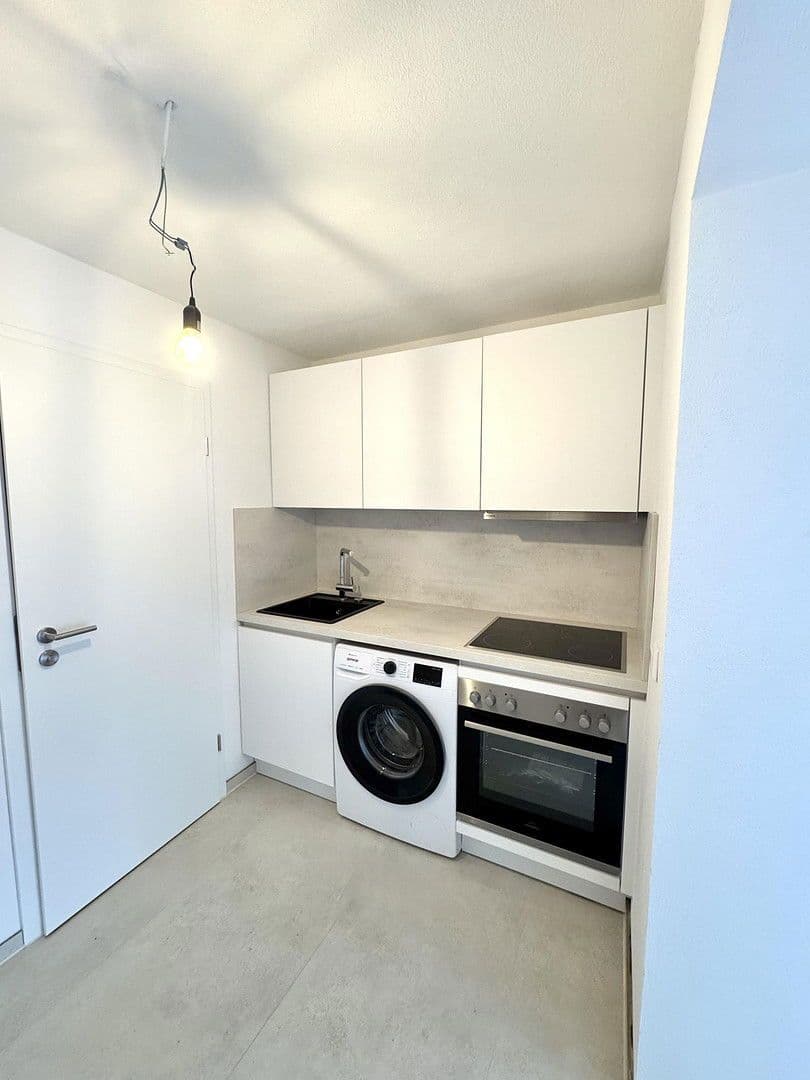 Pronájem bytu 1+kk 38 m², Wasenstraße 31, Stuttgart, Bádensko-Württembersko Pronájem bytu 1+kk 38 m², Wasenstraße 31, Stuttgart, Bádensko-Württembersko