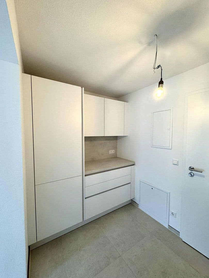 Pronájem bytu 1+kk 38 m², Wasenstraße 31, Stuttgart, Bádensko-Württembersko Pronájem bytu 1+kk 38 m², Wasenstraße 31, Stuttgart, Bádensko-Württembersko