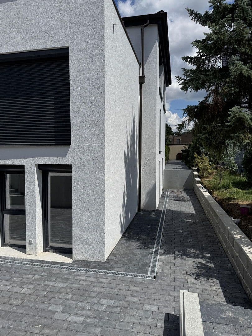 Pronájem bytu 2+kk 58 m², Wasenstraße 31, Stuttgat, Bádensko-Württembersko Pronájem bytu 2+kk 58 m², Wasenstraße 31, Stuttgat, Bádensko-Württembersko