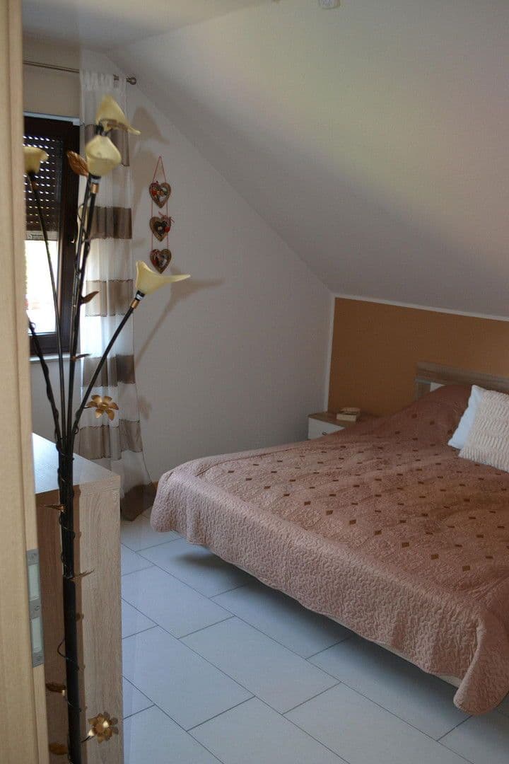 Prodej domu 227 m², pozemek 309 m², Böcklinstr. 29, Mönchengladbach, Severní Porýní-Vestfálsko Prodej domu 227 m², pozemek 309 m², Böcklinstr. 29, Mönchengladbach, Severní Porýní-Vestfálsko