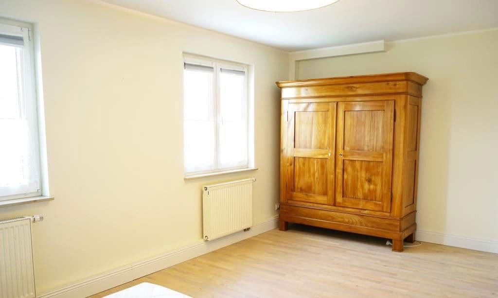 Prodej domu 100 m², pozemek 202 m², Arnstädter Weg 20, Frankfurt, Hessen Prodej domu 100 m², pozemek 202 m², Arnstädter Weg 20, Frankfurt, Hessen