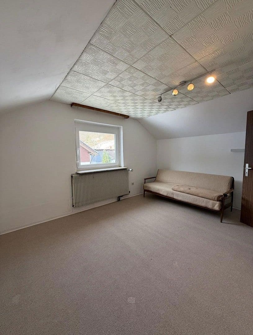 Prodej domu 200 m², pozemek 499 m², Rossentalstraße 122, Albstadt, Bádensko-Württembersko Prodej domu 200 m², pozemek 499 m², Rossentalstraße 122, Albstadt, Bádensko-Württembersko