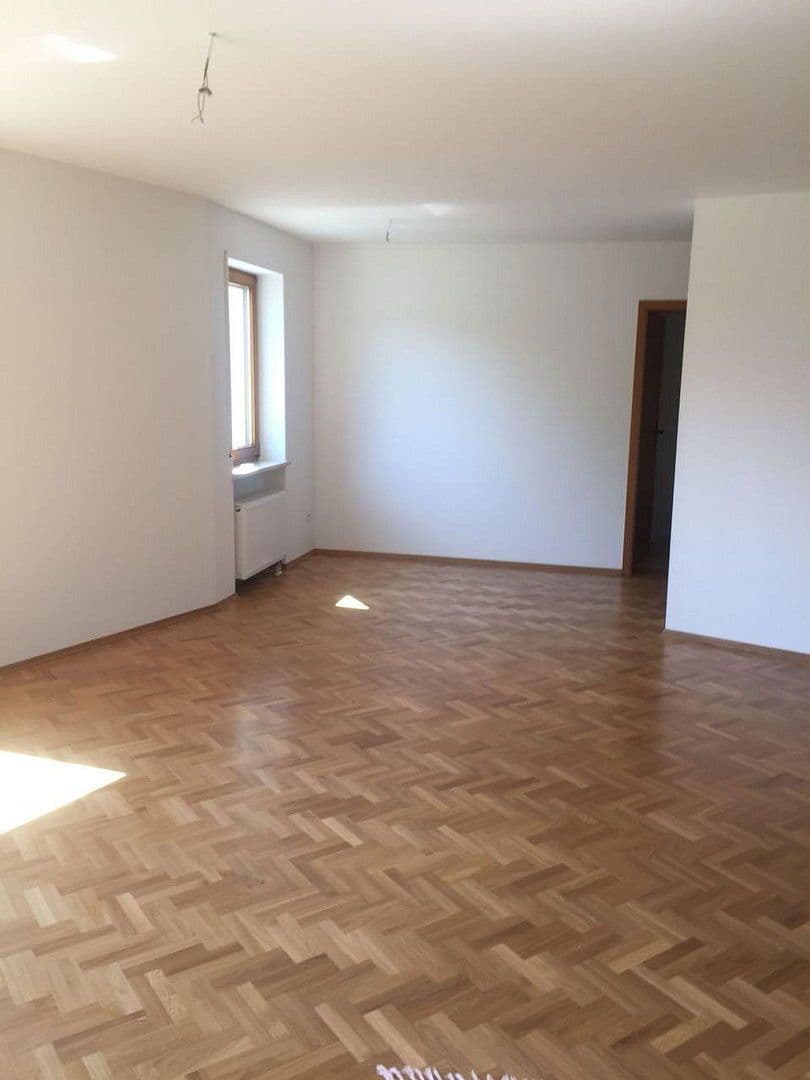 Prodej bytu 4+1 120 m², Biberach an der Riß, Bádensko-Württembersko Prodej bytu 4+1 120 m², Biberach an der Riß, Bádensko-Württembersko