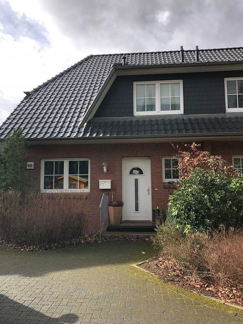 Prodej domu 128 m², pozemek 460 m², Ahrensburg, Šlesvicko-Holštýnsko Prodej domu 128 m², pozemek 460 m², Ahrensburg, Šlesvicko-Holštýnsko