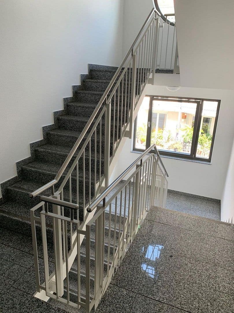 Pronájem bytu 3+1 97 m², Eichendorffstraße 63c, Frankfurt am Main, Hessen Pronájem bytu 3+1 97 m², Eichendorffstraße 63c, Frankfurt am Main, Hessen