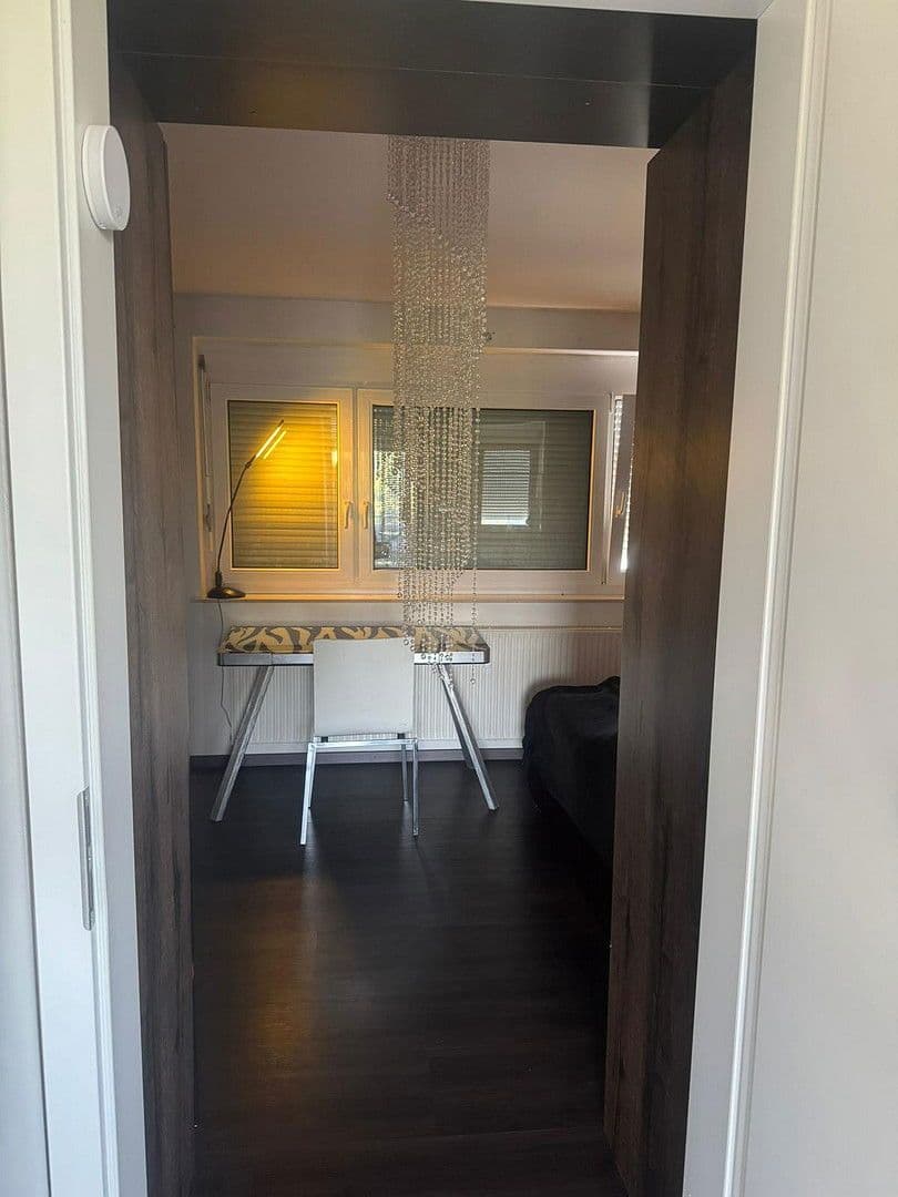 Pronájem bytu 3+1 80 m², Kansasstrase, Kornwestheim, Bádensko-Württembersko Pronájem bytu 3+1 80 m², Kansasstrase, Kornwestheim, Bádensko-Württembersko