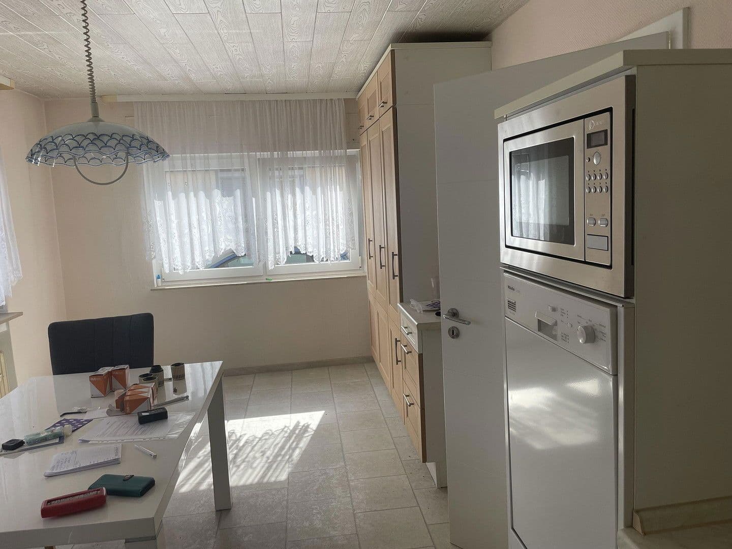 Prodej domu 280 m², pozemek 390 m², Großen-Busecker Str. 17, Buseck, Hessen Prodej domu 280 m², pozemek 390 m², Großen-Busecker Str. 17, Buseck, Hessen