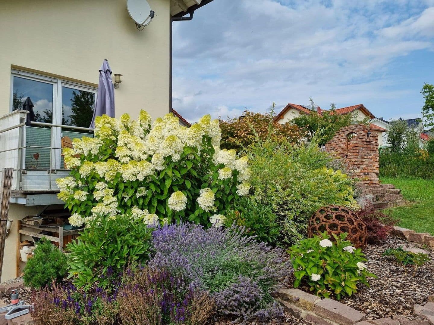 Prodej domu 273 m², pozemek 655 m², Einbeck, Dolní Sasko Prodej domu 273 m², pozemek 655 m², Einbeck, Dolní Sasko