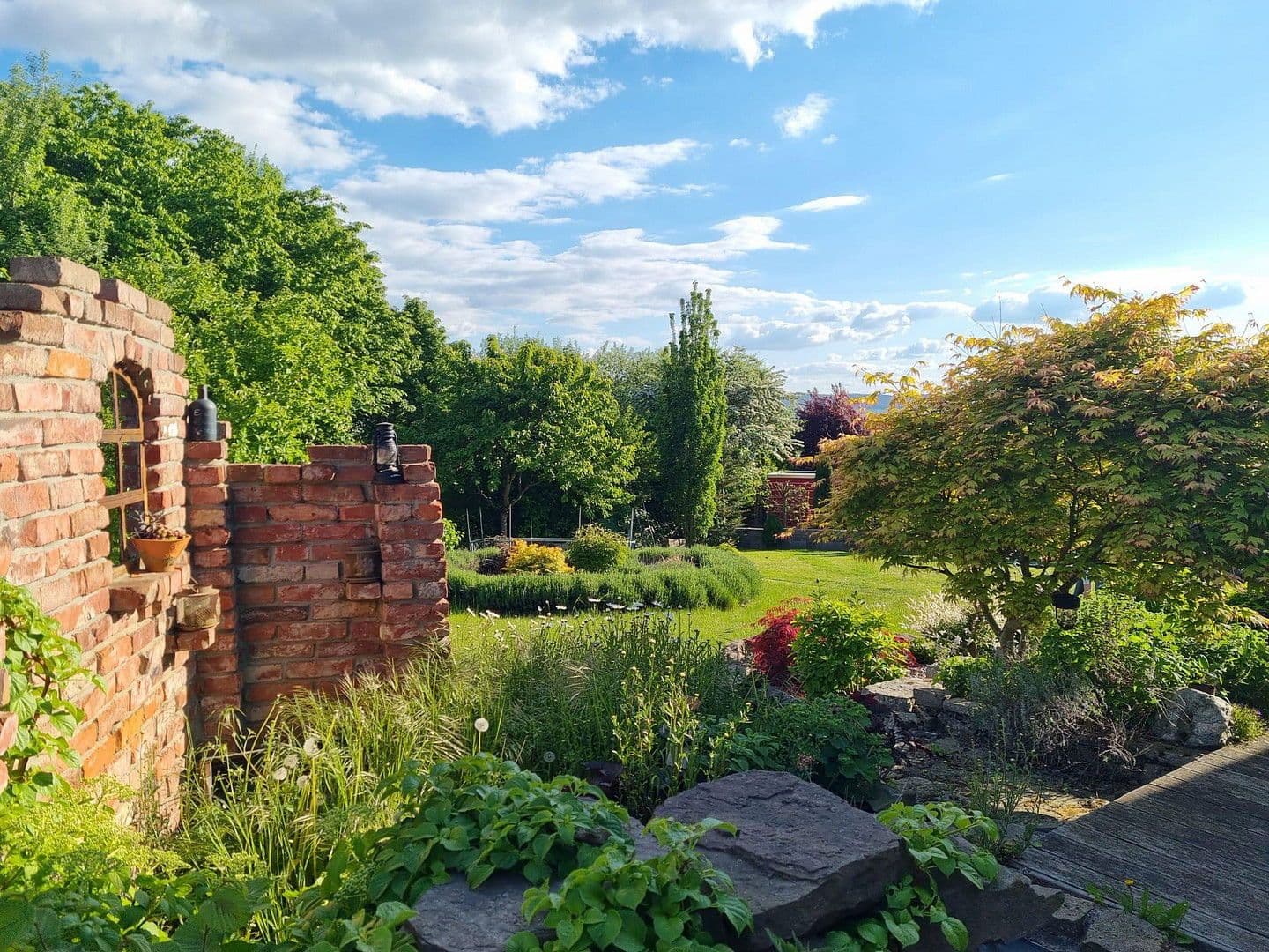 Prodej domu 273 m², pozemek 655 m², Einbeck, Dolní Sasko Prodej domu 273 m², pozemek 655 m², Einbeck, Dolní Sasko