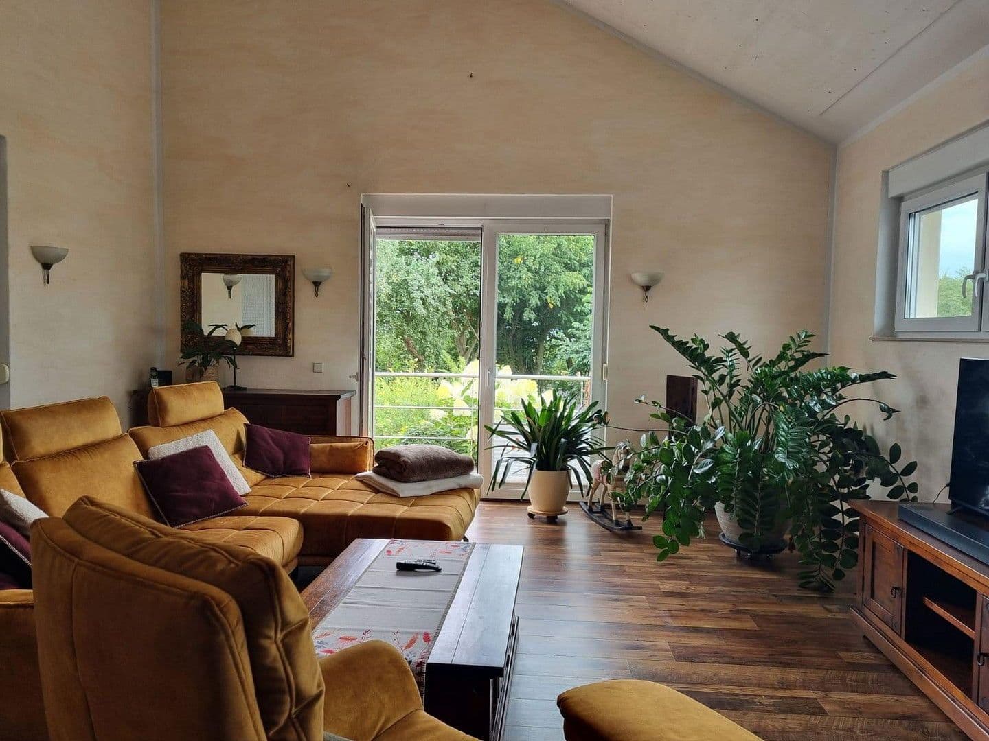 Prodej domu 273 m², pozemek 655 m², Einbeck, Dolní Sasko Prodej domu 273 m², pozemek 655 m², Einbeck, Dolní Sasko