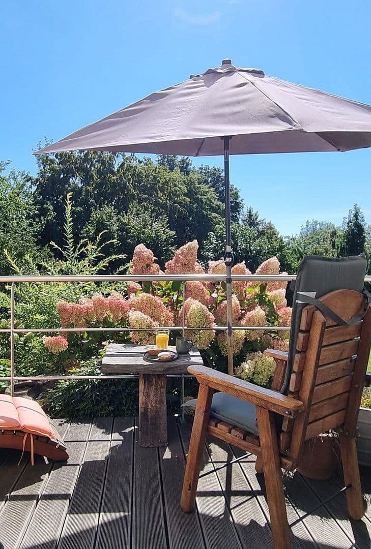 Prodej domu 273 m², pozemek 655 m², Einbeck, Dolní Sasko Prodej domu 273 m², pozemek 655 m², Einbeck, Dolní Sasko