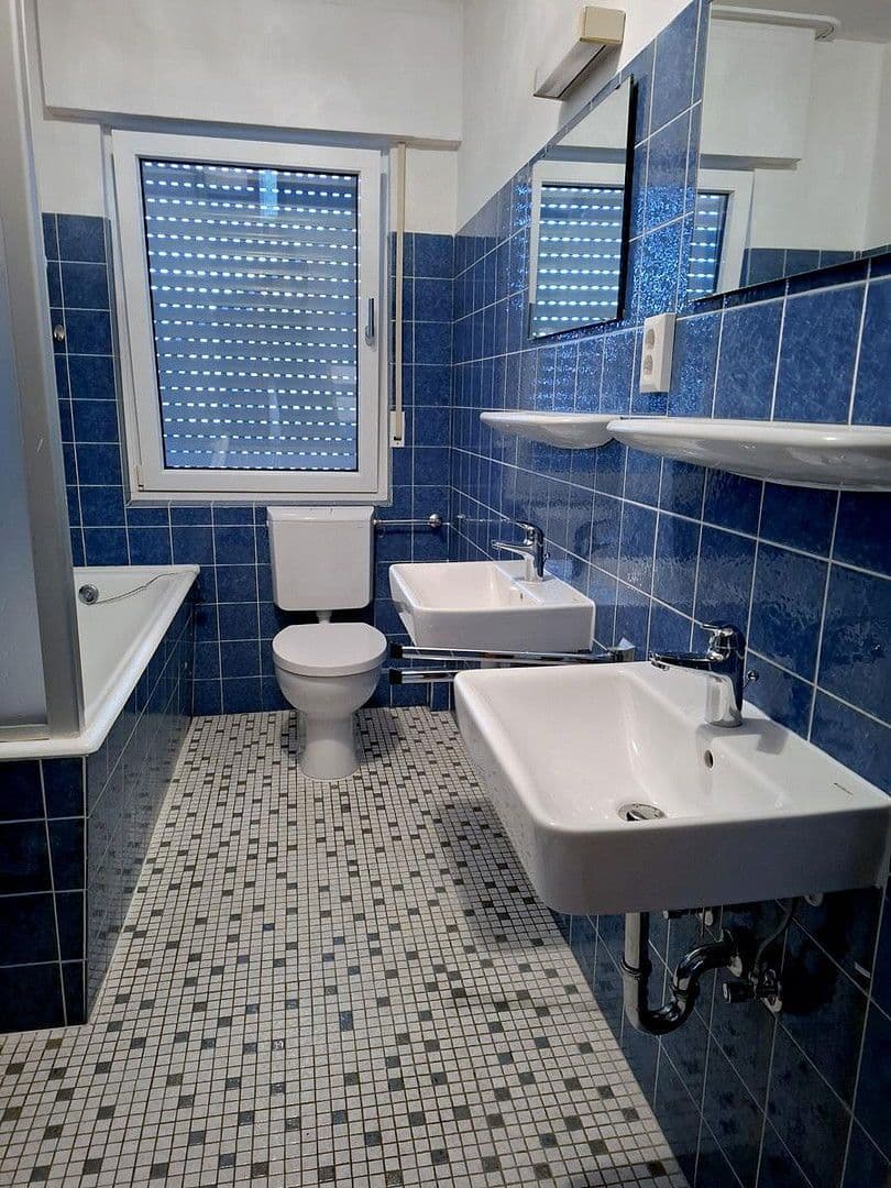 Pronájem bytu 3+1 83 m², Bornheim, Severní Porýní-Vestfálsko Pronájem bytu 3+1 83 m², Bornheim, Severní Porýní-Vestfálsko