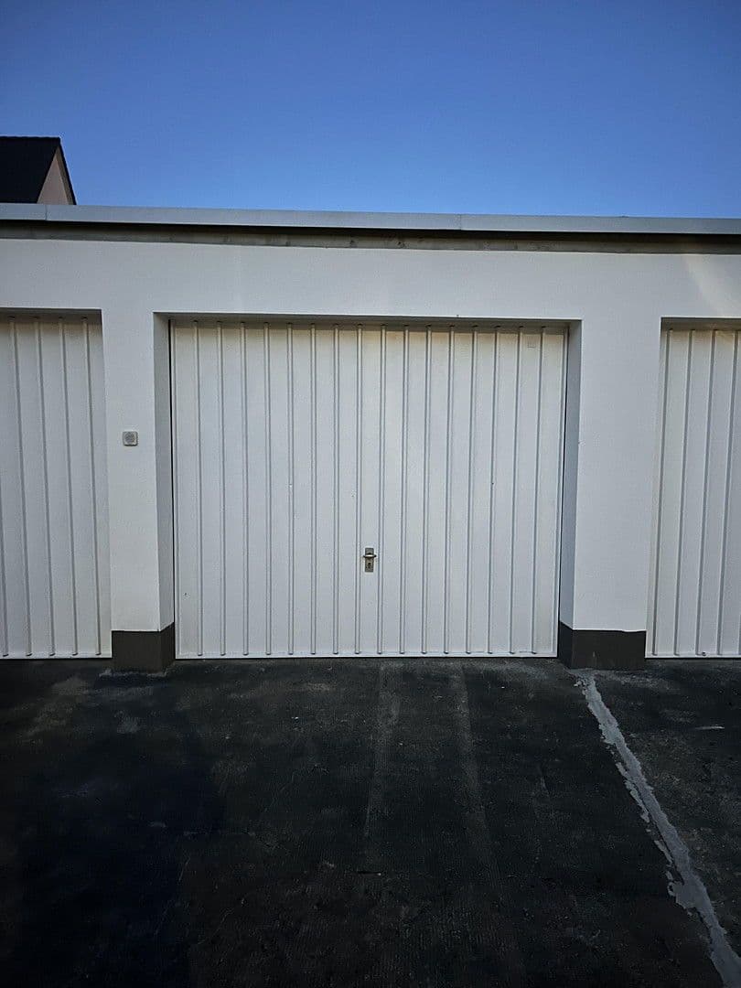 Pronájem garáže, Köhlerbergstraße 28, Wolfsburg, Dolní Sasko Pronájem garáže, Köhlerbergstraße 28, Wolfsburg, Dolní Sasko