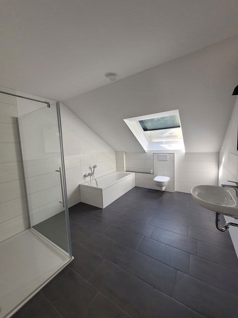 Pronájem bytu 4+kk 132 m², Mühlhausen im Täle, Bádensko-Württembersko Pronájem bytu 4+kk 132 m², Mühlhausen im Täle, Bádensko-Württembersko