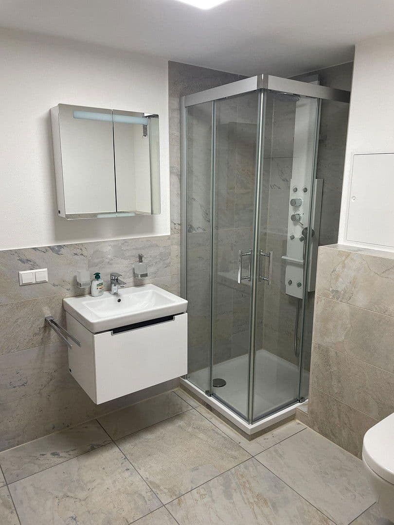 Pronájem bytu 2+1 57 m², Obrigheim, Bádensko-Württembersko Pronájem bytu 2+1 57 m², Obrigheim, Bádensko-Württembersko