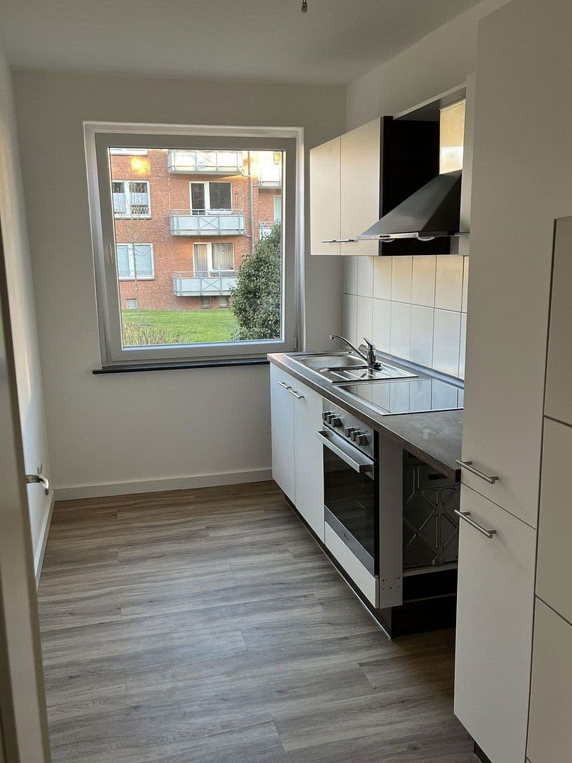 Pronájem bytu 2+1 57 m², Lübeck, Šlesvicko-Holštýnsko Pronájem bytu 2+1 57 m², Lübeck, Šlesvicko-Holštýnsko