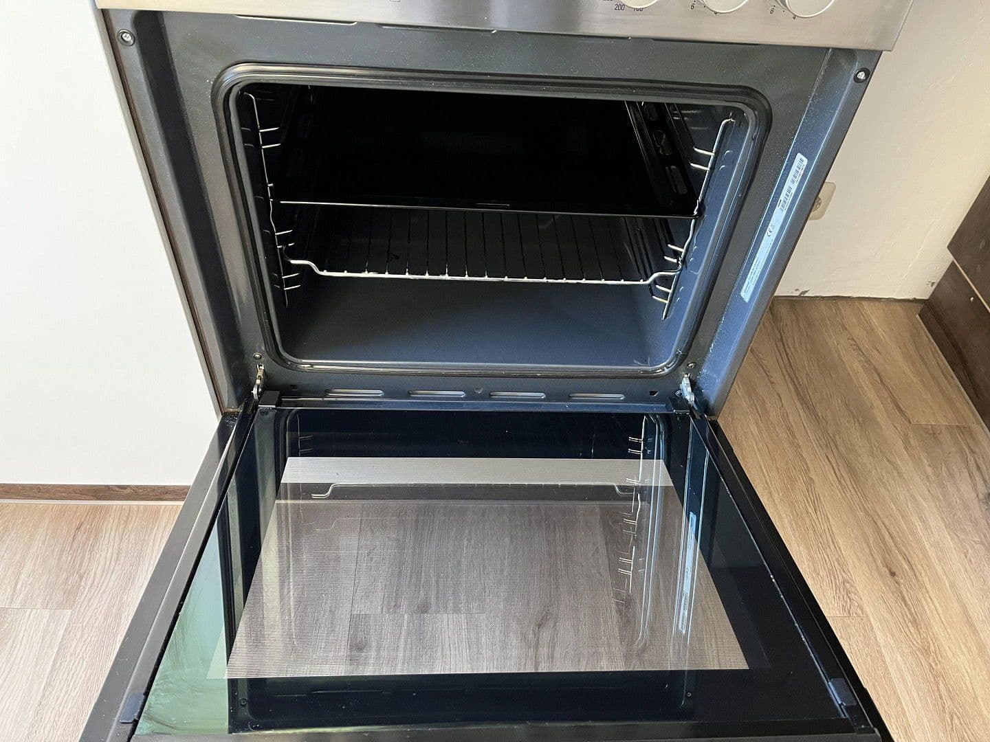 Pronájem bytu 2+1 57 m², Lübeck, Šlesvicko-Holštýnsko Pronájem bytu 2+1 57 m², Lübeck, Šlesvicko-Holštýnsko