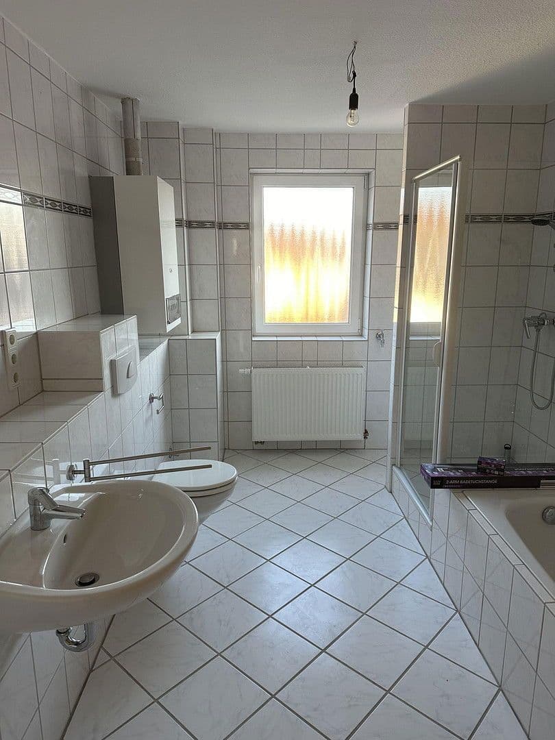 Pronájem bytu 2+1 105 m², Kirchstraße 2, Saarbrücken, Země Sársko Pronájem bytu 2+1 105 m², Kirchstraße 2, Saarbrücken, Země Sársko