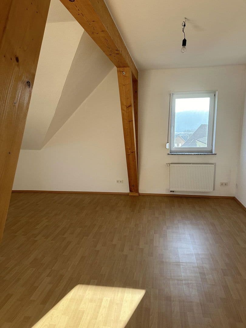 Pronájem bytu 2+1 105 m², Kirchstraße 2, Saarbrücken, Země Sársko Pronájem bytu 2+1 105 m², Kirchstraße 2, Saarbrücken, Země Sársko