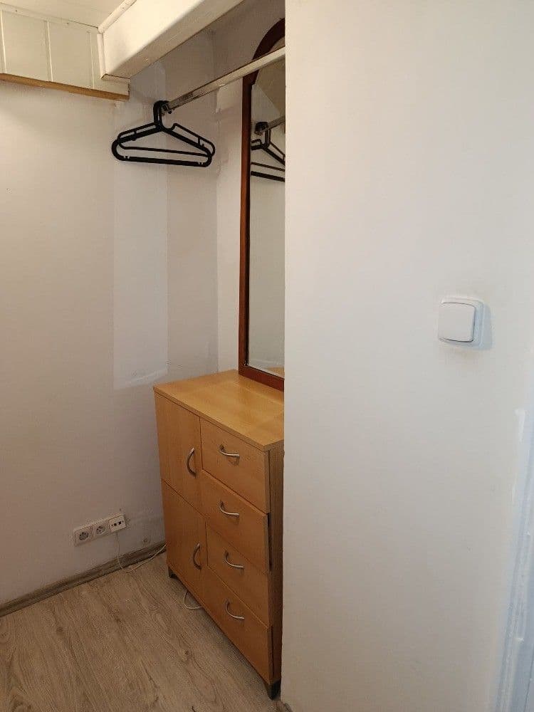 Pronájem bytu 1+1 40 m², Sokolovská, Karlovy Vary, Karlovarský kraj Pronájem bytu 1+1 40 m², Sokolovská, Karlovy Vary, Karlovarský kraj