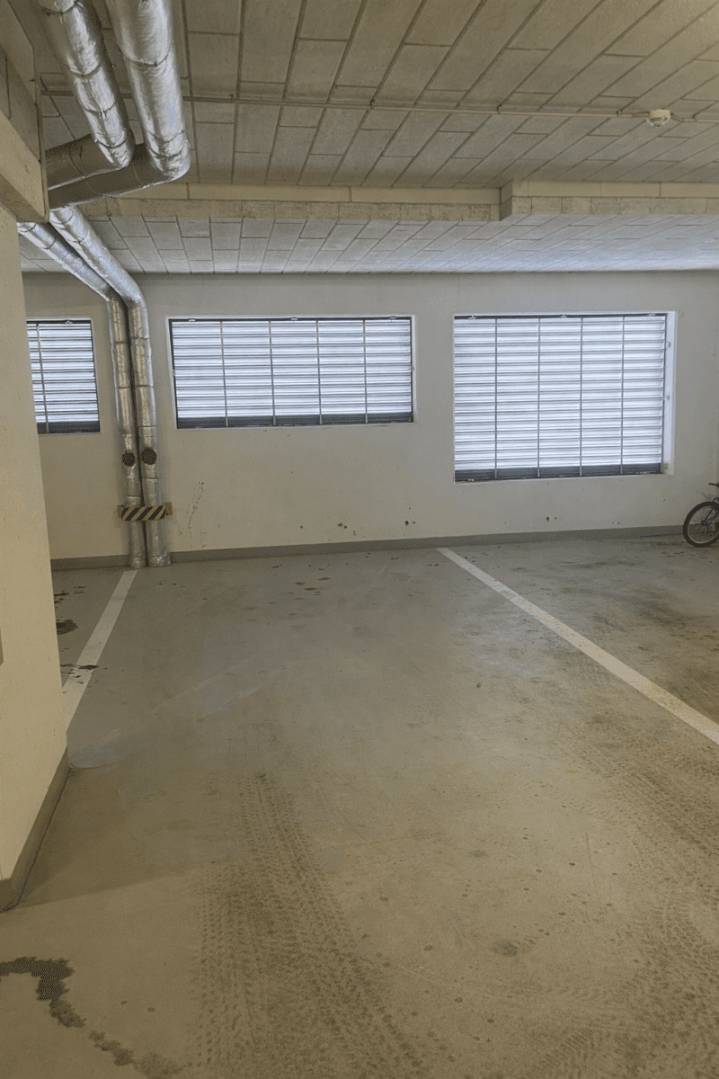 Pronájem garáže 15 m², Miloše Havla, Praha, Praha Pronájem garáže 15 m², Miloše Havla, Praha, Praha