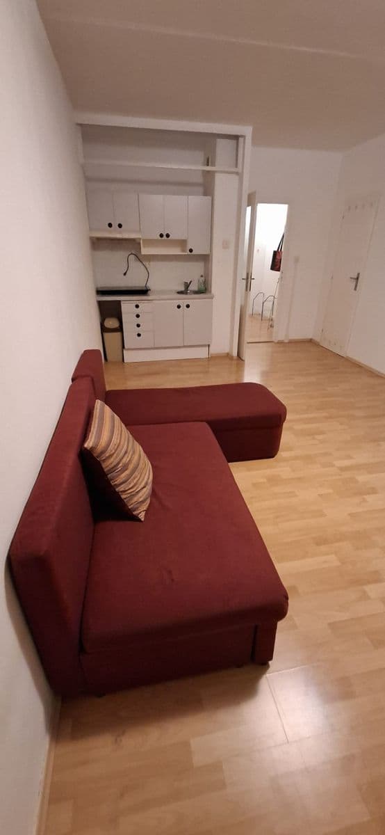 Pronájem bytu Garsoniéra 29 m², Semická, Praha, Praha Pronájem bytu Garsoniéra 29 m², Semická, Praha, Praha