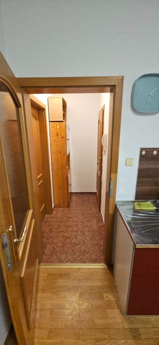 Pronájem bytu Garsoniéra 20 m², J. Štulíka, Zvole, Středočeský kraj Pronájem bytu Garsoniéra 20 m², J. Štulíka, Zvole, Středočeský kraj