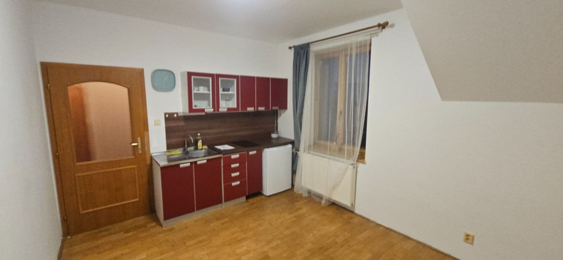 Pronájem bytu Garsoniéra 20 m², J. Štulíka, Zvole, Středočeský kraj Pronájem bytu Garsoniéra 20 m², J. Štulíka, Zvole, Středočeský kraj