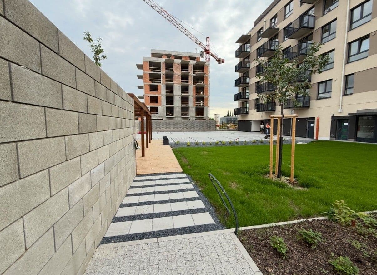 Pronájem bytu 2+kk 37 m², Nádražní, Kralupy nad Vltavou, Středočeský kraj Pronájem bytu 2+kk 37 m², Nádražní, Kralupy nad Vltavou, Středočeský kraj