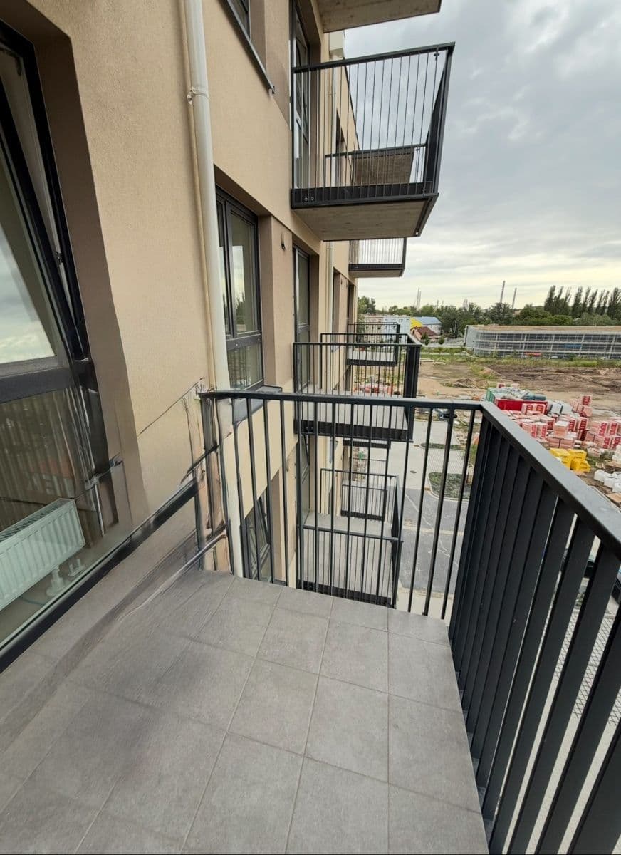 Pronájem bytu 2+kk 37 m², Nádražní, Kralupy nad Vltavou, Středočeský kraj Pronájem bytu 2+kk 37 m², Nádražní, Kralupy nad Vltavou, Středočeský kraj