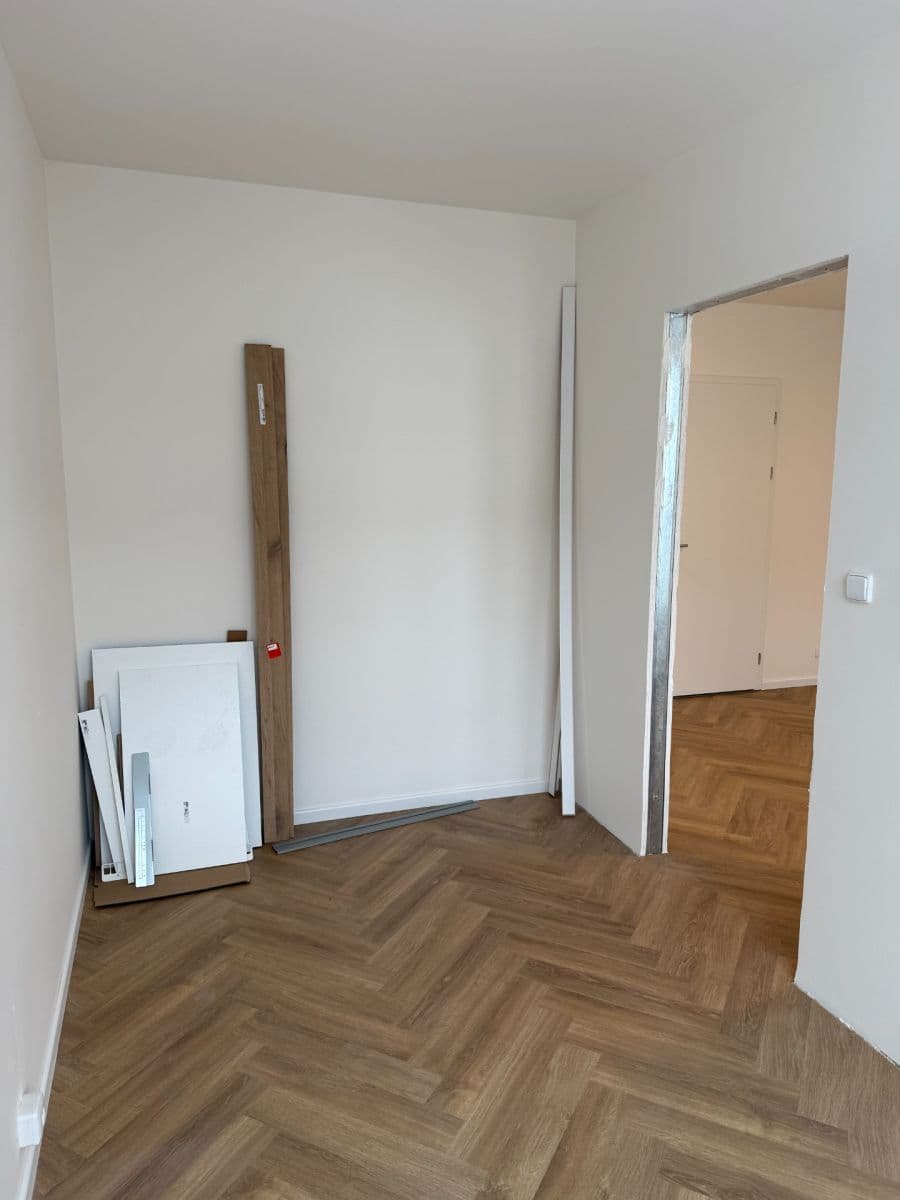 Pronájem bytu 2+kk 37 m², Nádražní, Kralupy nad Vltavou, Středočeský kraj Pronájem bytu 2+kk 37 m², Nádražní, Kralupy nad Vltavou, Středočeský kraj