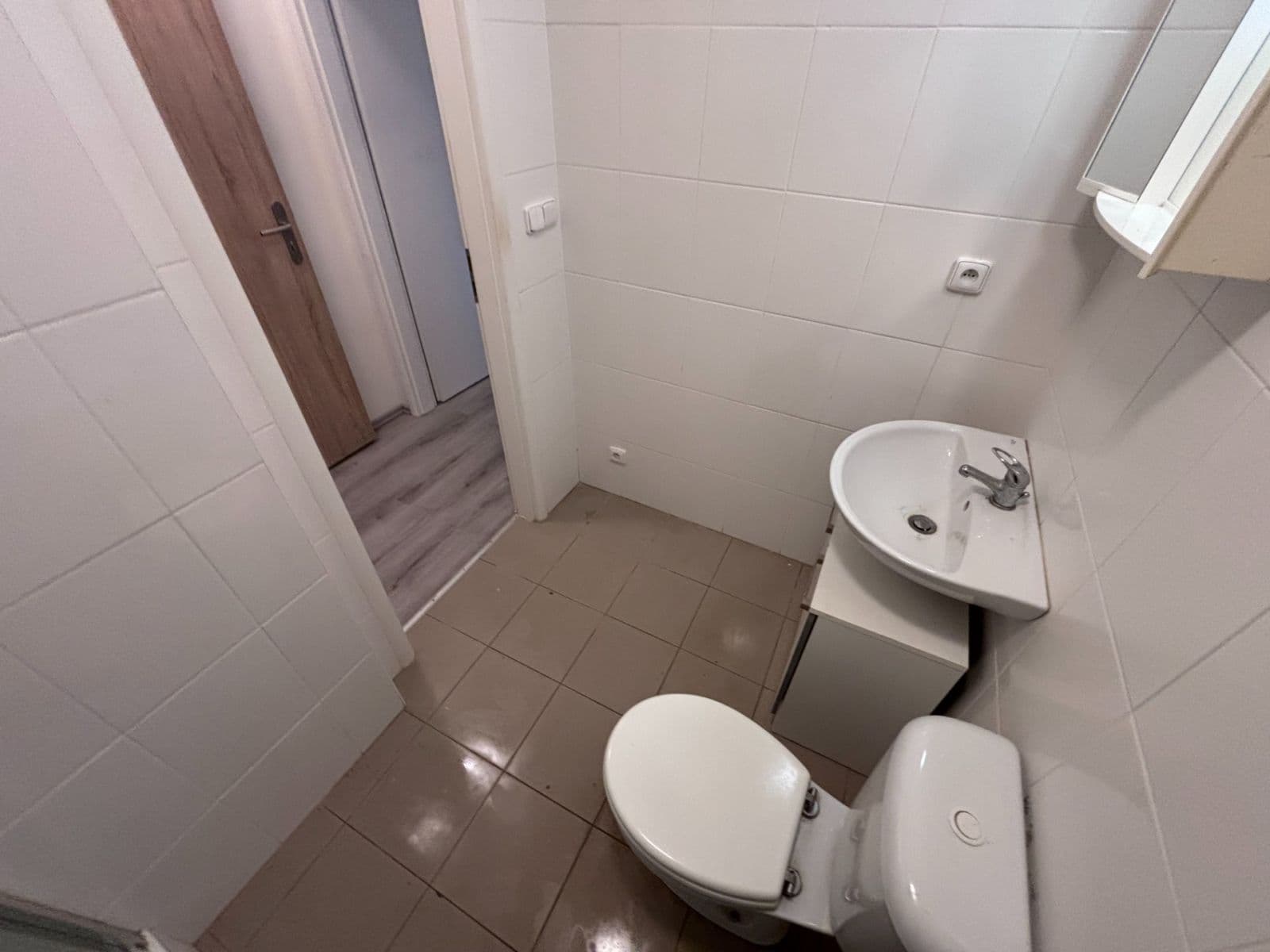Pronájem bytu 2+kk 35 m², Kladenská, Praha, Praha Pronájem bytu 2+kk 35 m², Kladenská, Praha, Praha