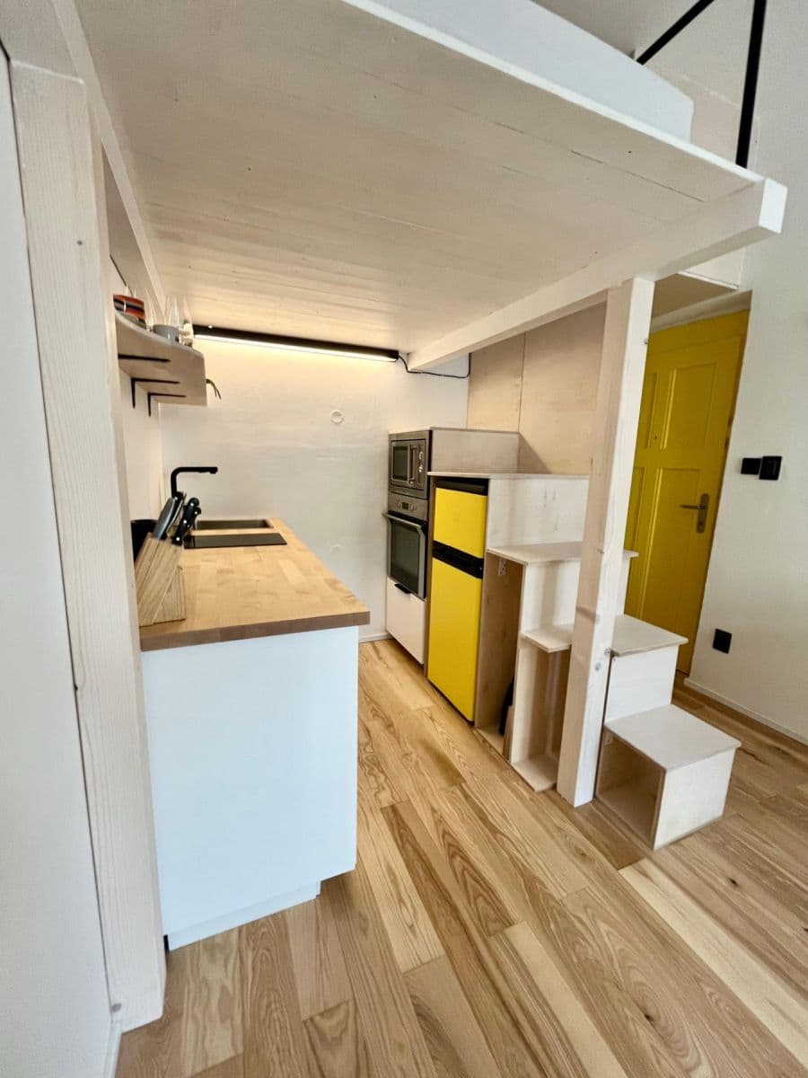 Pronájem bytu 1+kk 20 m², U Uranie, Praha, Praha Pronájem bytu 1+kk 20 m², U Uranie, Praha, Praha