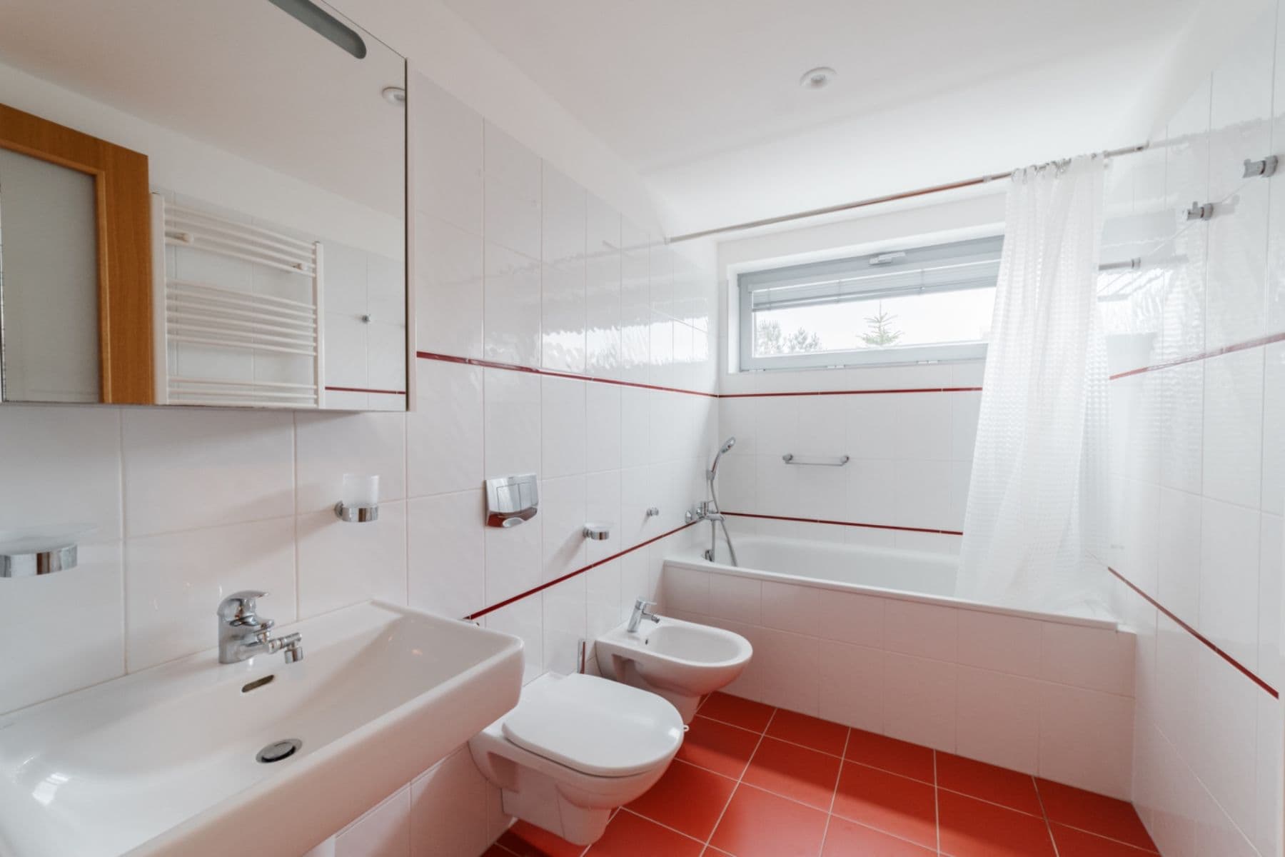 Prodej domu 139 m², pozemek 337 m², Terasy IV, Unhošť, Středočeský kraj Prodej domu 139 m², pozemek 337 m², Terasy IV, Unhošť, Středočeský kraj