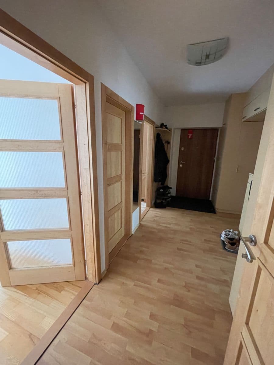 Pronájem bytu 3+1 88 m², Kladivova, Brno, Jihomoravský kraj Pronájem bytu 3+1 88 m², Kladivova, Brno, Jihomoravský kraj