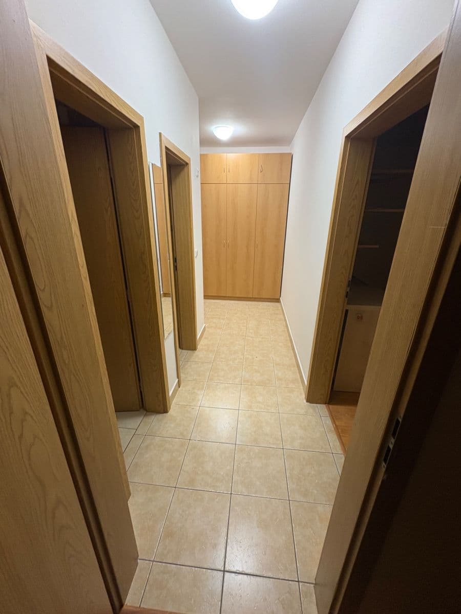 Pronájem bytu 2+kk 65 m², Vyšehořovická, Nehvizdy, Středočeský kraj Pronájem bytu 2+kk 65 m², Vyšehořovická, Nehvizdy, Středočeský kraj