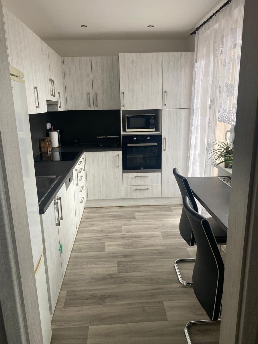 Prodej bytu 3+1 67 m², M. Chlajna, České Budějovice, Jihočeský kraj Prodej bytu 3+1 67 m², M. Chlajna, České Budějovice, Jihočeský kraj