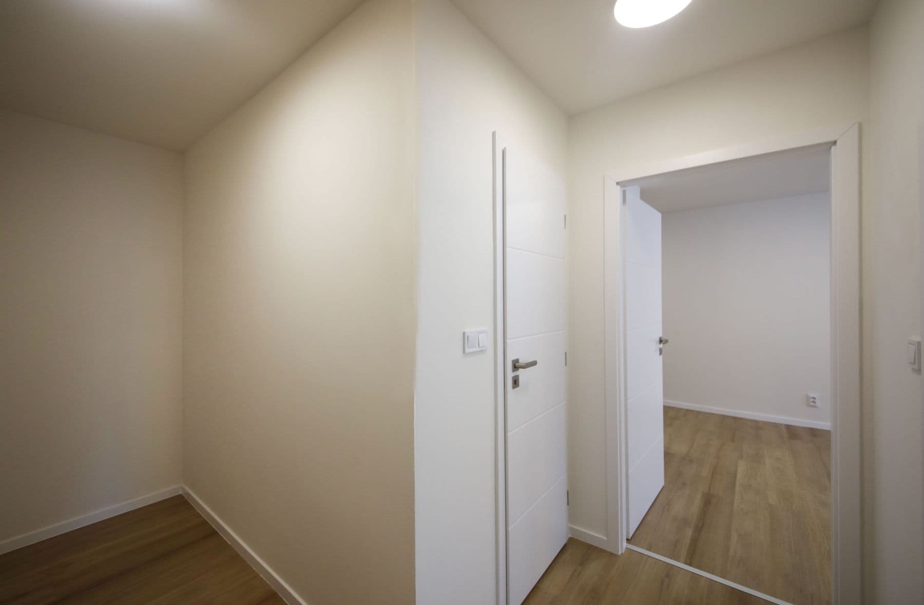 Prodej bytu 2+kk 42 m², Laudova, Praha, Praha Prodej bytu 2+kk 42 m², Laudova, Praha, Praha