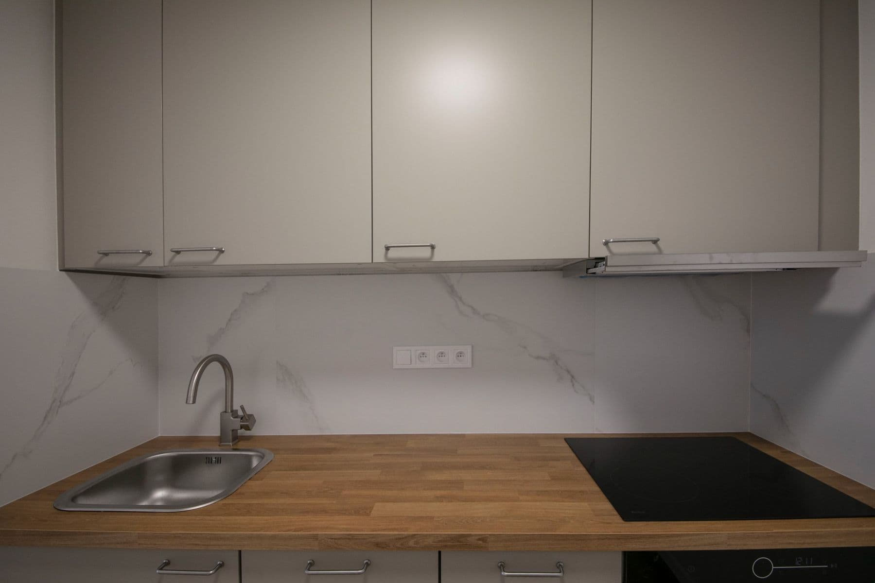 Prodej bytu 2+kk 42 m², Laudova, Praha, Praha Prodej bytu 2+kk 42 m², Laudova, Praha, Praha