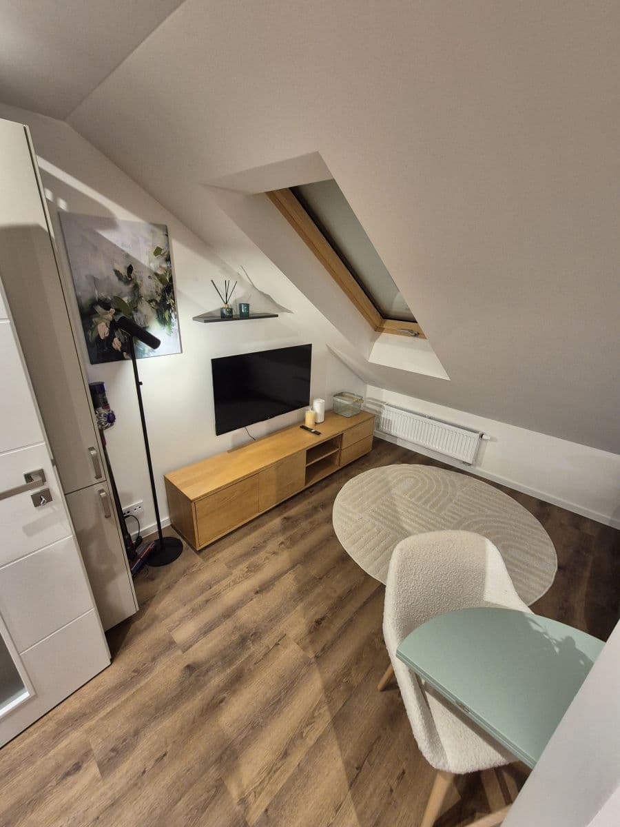 Pronájem bytu 30 m², Na mokřině, Praha, Praha Pronájem bytu 30 m², Na mokřině, Praha, Praha