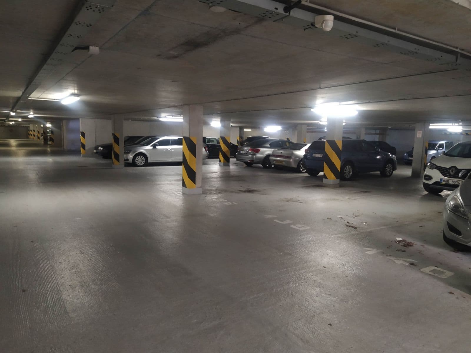 Pronájem garáže 15 m², Randova, Praha, Praha Pronájem garáže 15 m², Randova, Praha, Praha