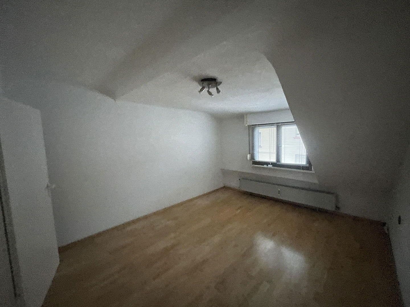 Prodej domu 154 m², pozemek 103 m², Saarbrücken, Země Sársko Prodej domu 154 m², pozemek 103 m², Saarbrücken, Země Sársko