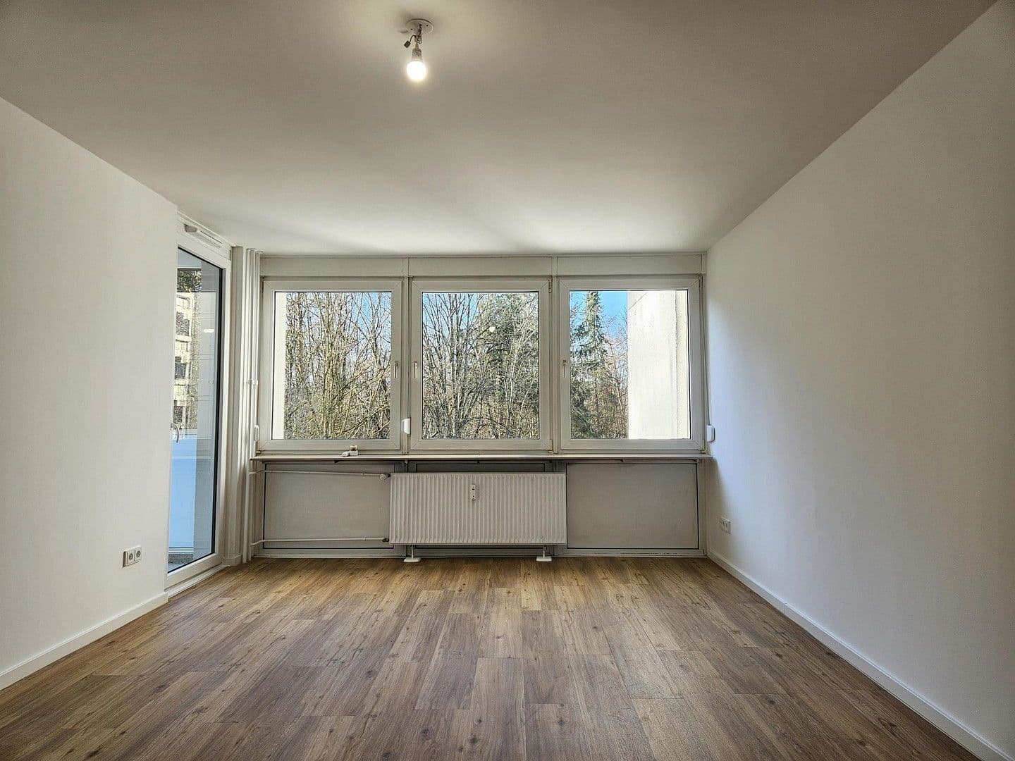 Pronájem bytu 2+1 58 m², Heiglhofstraße 86, München, Bavorsko Pronájem bytu 2+1 58 m², Heiglhofstraße 86, München, Bavorsko